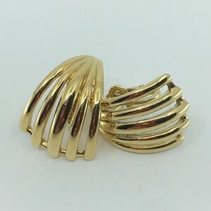 Vintage Signed Trifari Clip On Gold Tone Hoop Earrings